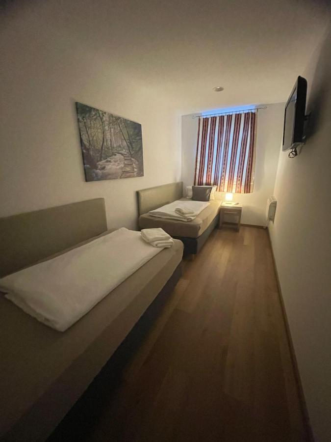 Apartament Living Gmbh *